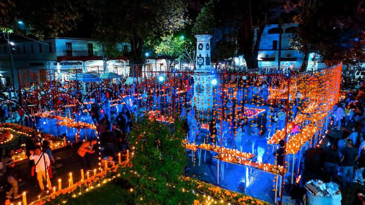 Uruapan Centro Historico Festival de las Velas